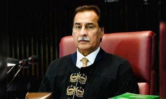 ایاز صادق