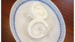 جاپان میں مرغیاں سفید زردی والے انڈے دینے لگی