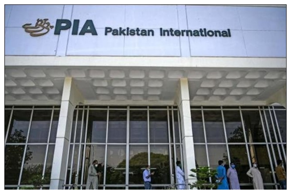 حکومت نے پی آئی اے نجکاری کا عمل ایک ماہ کیلئے موخرکردیا