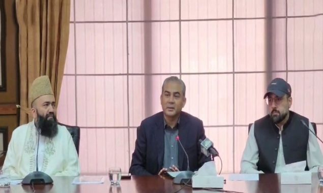 اسلحہ اٹھاکر دین کی بات کرنے والے گمراہ ہیں، محسن نقوی