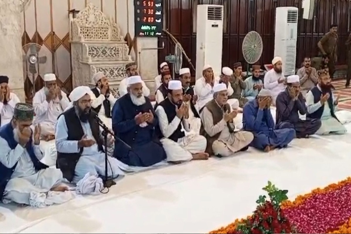 نائب وزیراعظم اسحاق ڈار