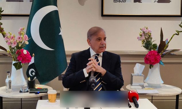 پاکستان اب ترقی کی طرف گامزن ہے، اشرافیہ کو بھی قربانی دینا ہوگی؛ وزیر اعظم