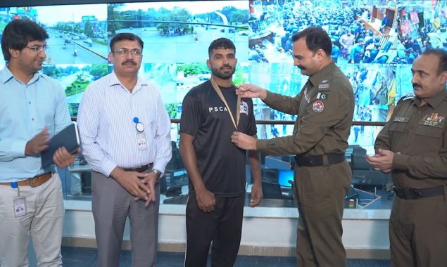 پنجاب سیف سٹیز اتھارٹی کے ریسلر نے گولڈ میڈل جیت لیا