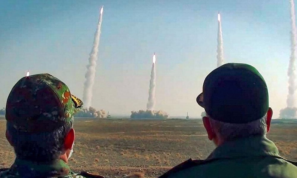 ایرانی میڈیا کا کہنا ہے کہ ایران کی جانب سے اسرائیل پر کیے گئے آج کے حملوں میں خیبرشکن،عماد،قدر، فتاح ون میزائل استعمال کیےگئے۔ 