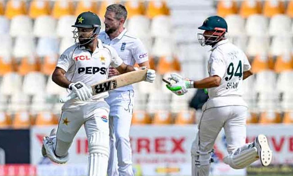 ملتان ٹیسٹ؛ پاکستان ٹیم پر شکست کے بادل منڈلانے لگے