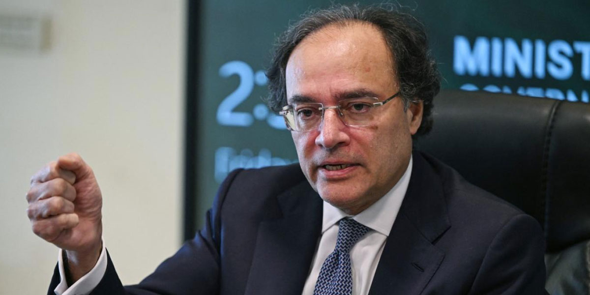 کوئی منی بجٹ نہیں آ رہا، 12 ہزار 970 ارب روپے ہدف پورا کیا جائے گا، وزیر خزانہ