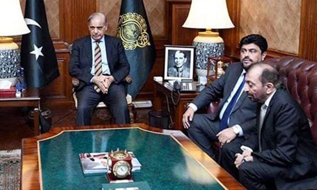 ایم کیو ایم نے آئینی ترمیم کی حمایت کے لیے بلدیاتی اداروں کے اختیارات مانگ لیے