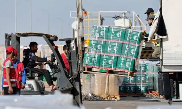 لبنان میں طبی امداد اور خوراک کی ترسیل کے لیے سعودی عرب کی جانب سے ’ایئر برِج‘ کا آغاز
