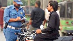 گزشتہ ماہ پنجاب پولیس نے ٹریفک قوانین کی خلاف ورزی پر 11 لاکھ سے زائد چالان کردیے