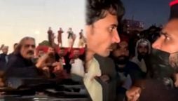 اسلام آباد میں پی ٹی آئی کا احتجاج: کارکنان نے علی امین گنڈاپور کو بوتل مار دی