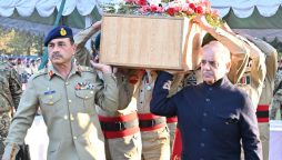 گذشتہ روز احتجاج کے دوران شہید ہونے والے رینجرز اہلکاروں کی نماز جنازہ ادا