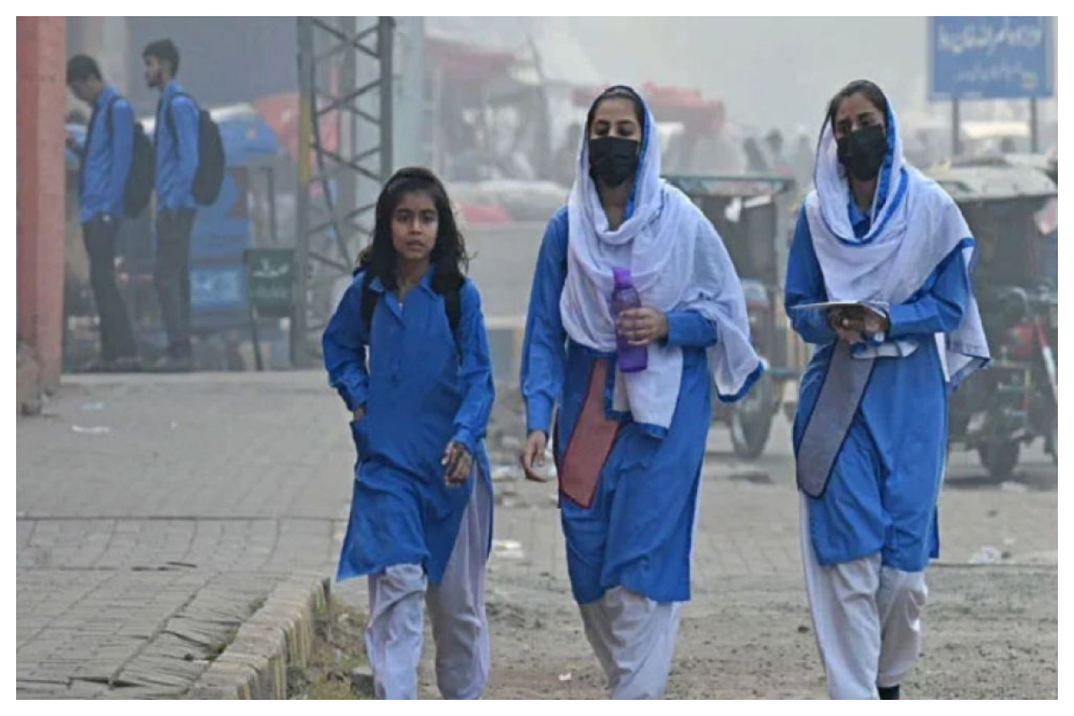 پنجاب میں اسکولوں کے اوقات کار تبدیل، صبح 8:15 سے پہلے اسکول کھولنے پر پابندی