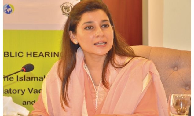 پولیو کے خلاف جاری جدوجہد میں ہمارے فرنٹ لائن ورکرز حقیقی ہیرو ہیں، عائشہ رضا فاروق