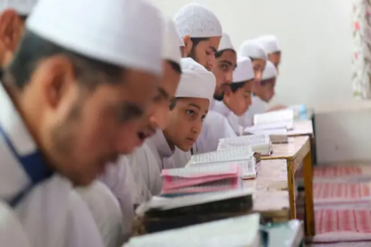 مدارس