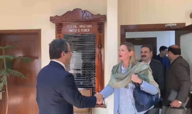 برٹش ہائی کمیشن کا پاور ڈویژن کی بہتری کے لیے مل کر کام کرنے کے عزم کا اعادہ
