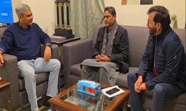 چیئرمین پاکستان کرکٹ بورڈ محسن نقوی سے ہاکی کے سابق سینئرکھلاڑیوں کی ملاقات
