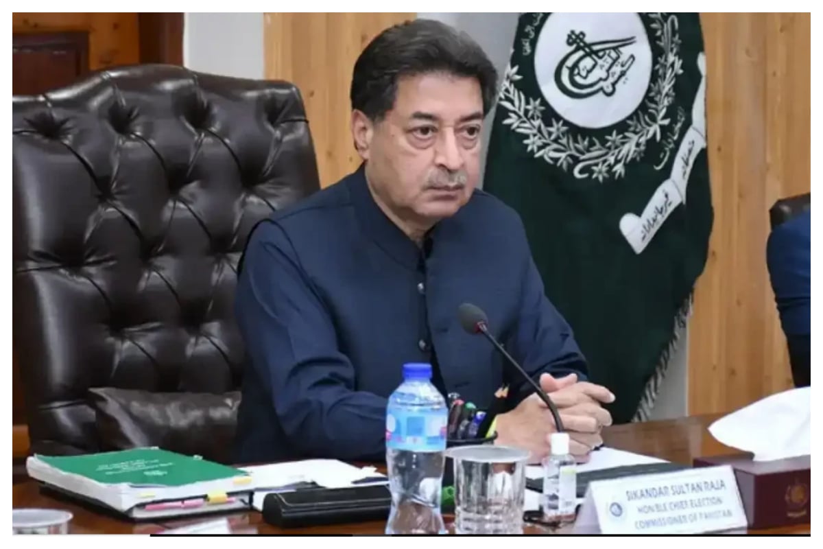 چیف الیکشن کمشنر سکندر سلطان راجہ کی مدت ملازمت ختم ہوگئی