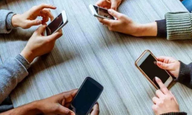 پاکستان نے ایک ماہ میں 45 ارب روپے کے موبائل فونز منگوا لیے