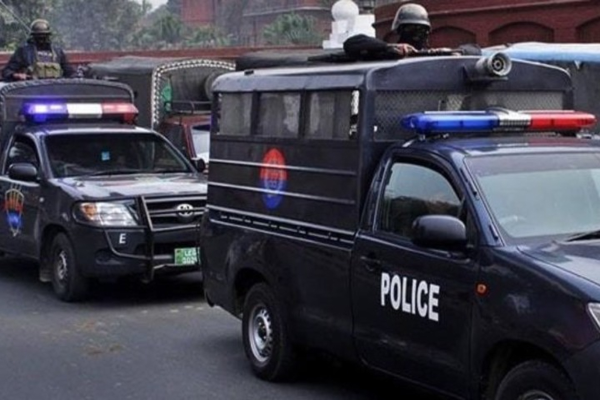 خیرپور پولیس کا انوکھا کارنامہ: دو سالہ بچے پر جھگڑے اور حملے کا مقدمہ درج