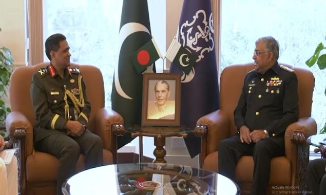 سربراہ پاک بحریہ سے بنگلہ دیش کی مسلح افواج ڈویژن کے پرنسپل اسٹاف افسر لیفٹیننٹ جنرل ایس ایم قمر الحسن کی ملاقات