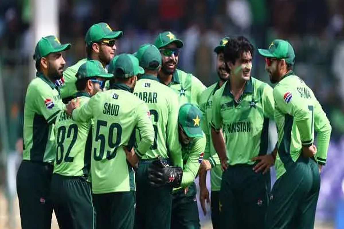 تین ملکی ٹی ٹوئنٹی سیریز اور ایشیا کپ کیلئے قومی اسکواڈ کا اعلان، بابر اعظم اور محمد رضوان ڈراپ