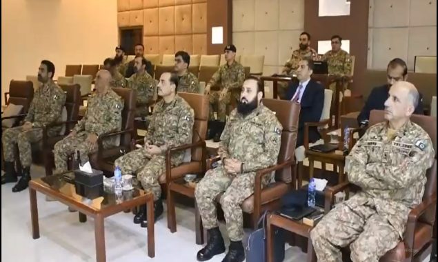 آرمی چیف کا دورہ بلوچستان، اندرونی اور بیرونی دشمنوں کو دو ٹوک وارننگ