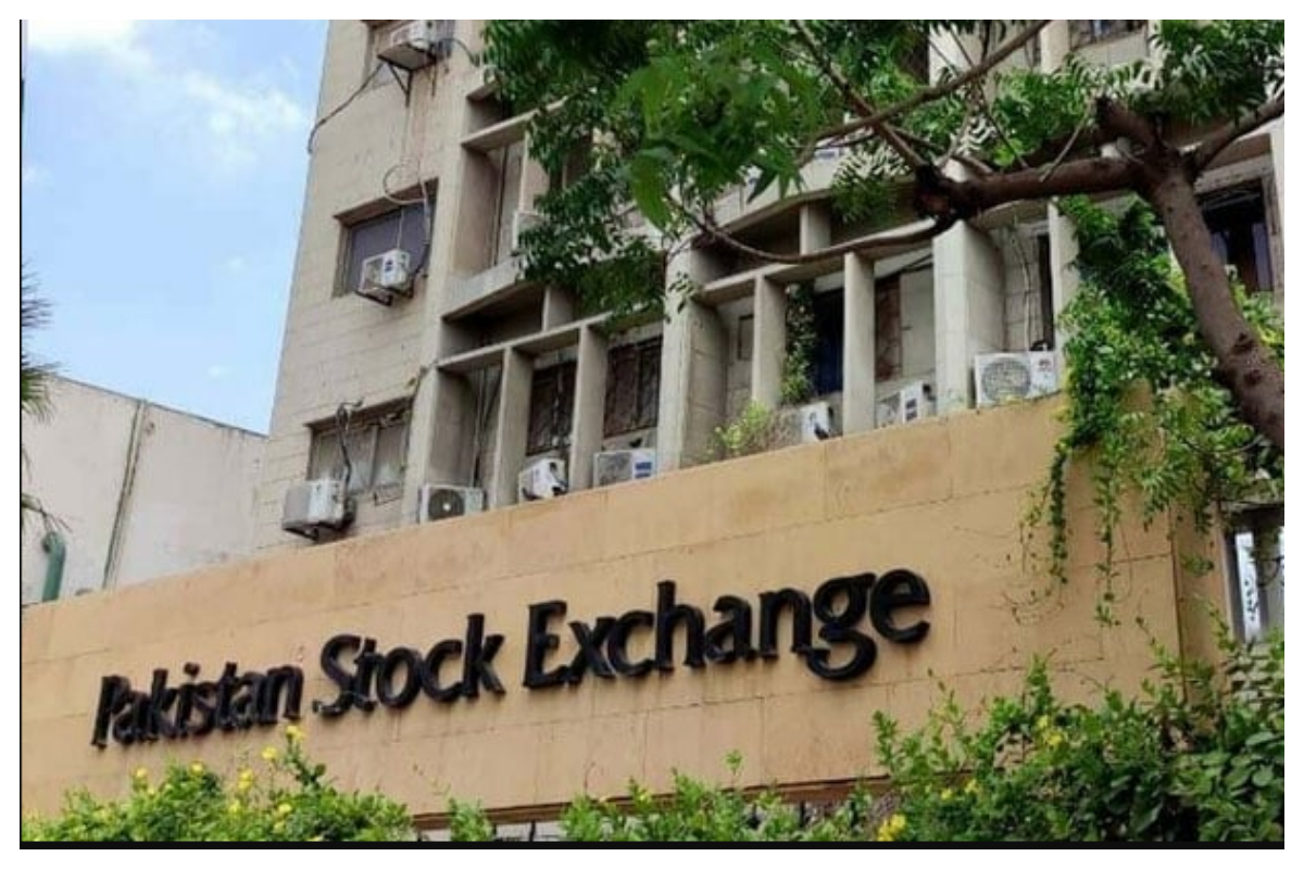 پاکستان اسٹاک ایکسچینج میں کاروباری ہفتے کے دوران تیزی کا رجحان