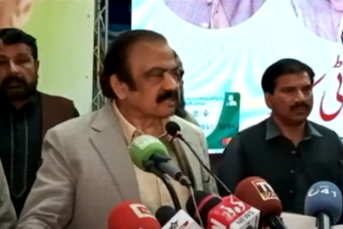 ہم سب پاکستانی اور برابر کے شہری ہیں، راناثنااللہ