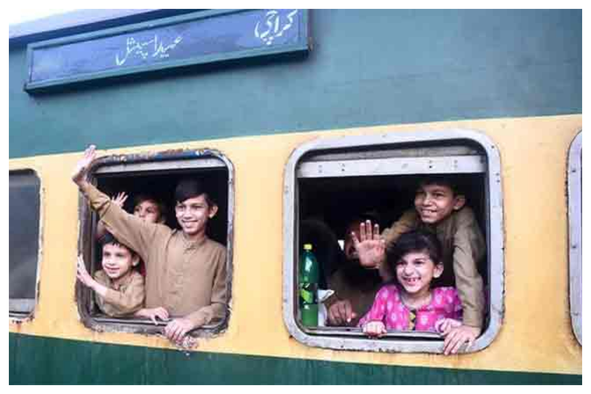 پاکستان ریلوے کا کراچی سے تین عید اسپیشل ٹرینیں چلانے کا اعلان