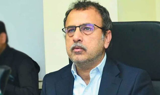 وزیر توانائی کا بجلی کی قیمتوں میں جلد کمی کا اعلان