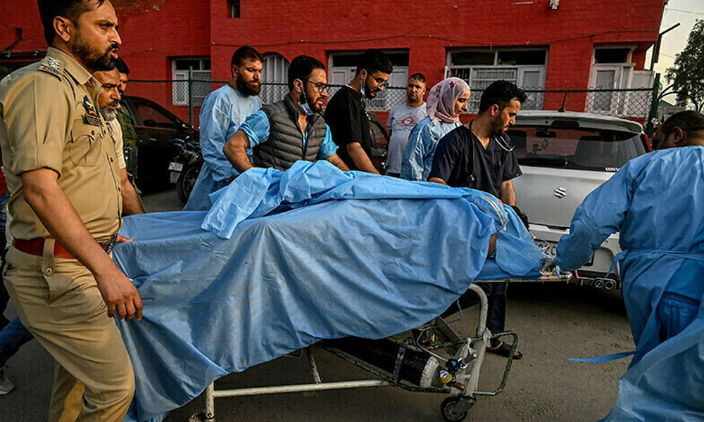 مقبوضہ کشمیر؛ پہلگام میں سیاحوں پر حملہ، حسبِ روایت بھارتی میڈیا کا جھوٹا پروپیگنڈا جاری