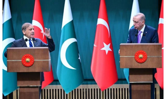 انسداد دہشت گردی کیلئے ترکیہ کے تعاون کے مشکور ہیں، وزیراعظم