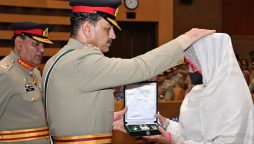جی ایچ کیو میں عسکری اعزازات دینے کی تقریب