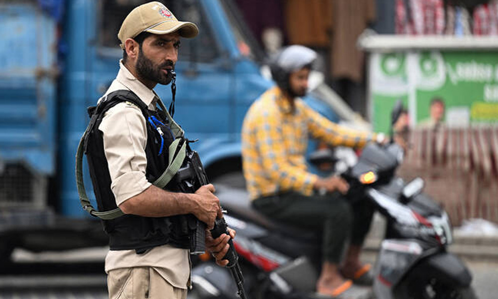 بھارت میں پاکستان کے لیے جاسوسی کے الزام میں نیم فوجی اہلکار گرفتار