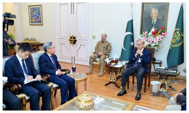 وزیراعظم سے چینی سفیر کی ملاقات، خطے کی مجموعی صورتحال پر تبادلہ خیال