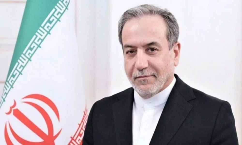 مسلح افواج کی فوجی کارروائیاں صبح 4 بجے تک کامیابی سے جاری رہیں، عباس ایراقچی