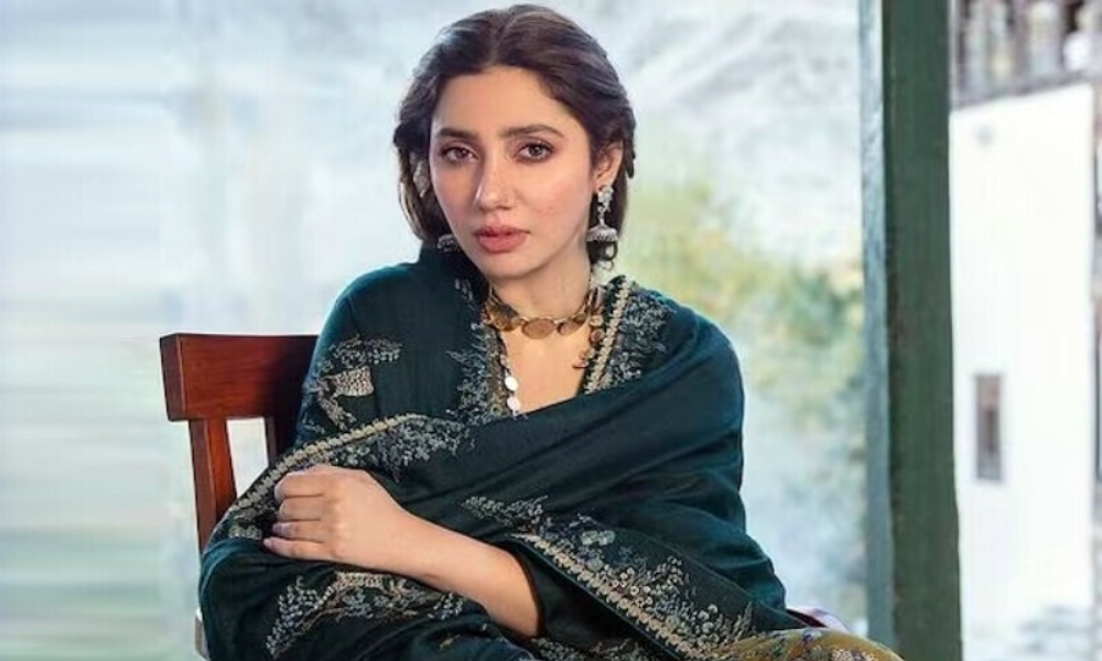 لندن میں ماہرہ خان کو بدسلوکی اور ہراسانی کا سامنا، ویڈیو وائرل