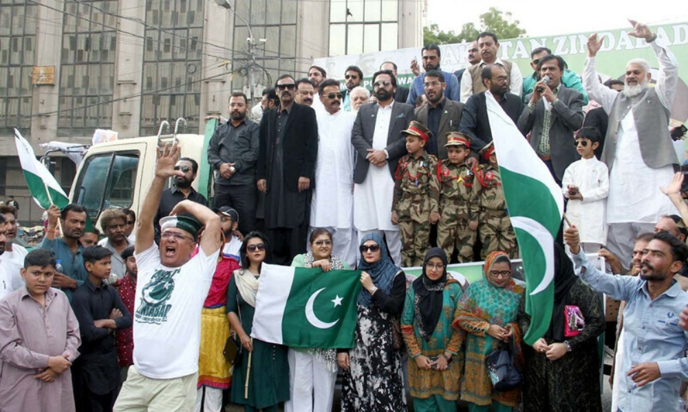 پاک فوج کی کامیابی پر ملک بھر میں اظہار یکجہتی کیلئے ریلیاں