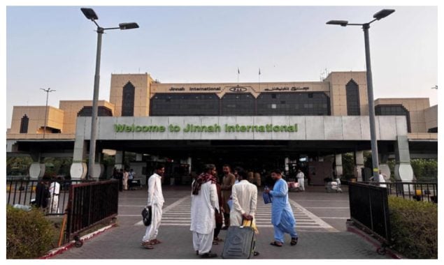 ملک بھر میں ایئرپورٹس کا آپریشن بحال، انتظامی مسائل سے فلائٹس آپریشن شدید متاثر