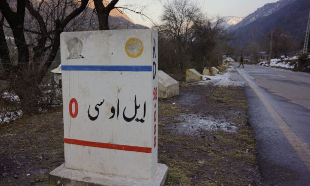 بھارتی جارحیت کے باعث کئی مکانات کو بھی شدید نقصان پہنچا ہے