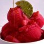فروزن تربوز کھائیں، گرمی کو کہیں بائے