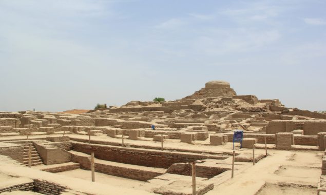 یونیسکو نے موئنجودڑو میں ادھوری چھوڑی گئی کھدائی پچاس سال بعد دوبارہ شروع کردی
