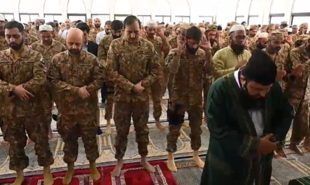 پاکستان رینجرز سندھ اور پاکستان کوسٹ گارڈز کی جانب سے نماز شکرانہ کا اہتمام کیا گیا
