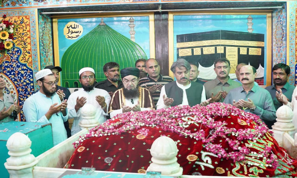 قائم مقام گورنر سندھ اویس قادر شاہ نے عبداللہ شاہ غازیؒ کے عرس کا افتتاح کردیا