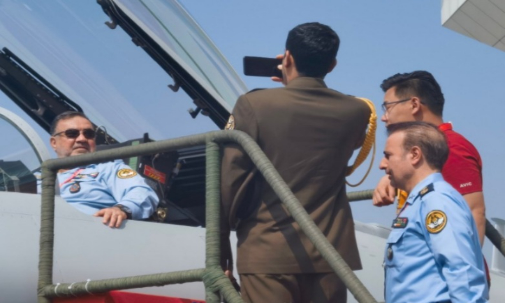 کیا ایران بھی چین سے جے 10 سی فائٹر جیٹ طیارے خریدنے جارہاہے ؟