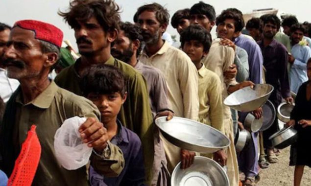 غربت جانچنے کا پیمانہ تبدیل، پاکستان کی 44.7 فیصد آبادی غربت کا شکار