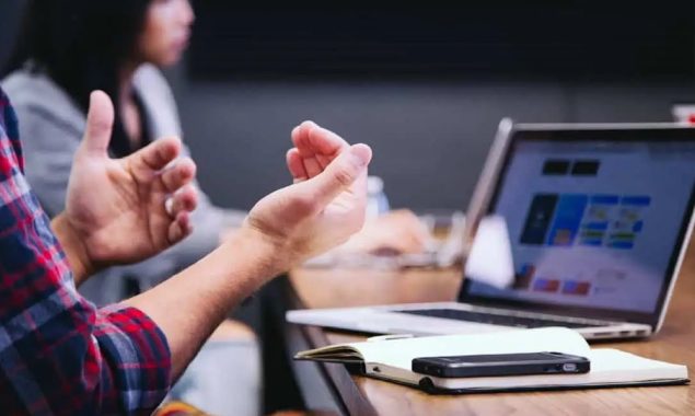 عجمان میں نیا ورکنگ شیڈول نافذ، اب کم کام، زیادہ آرام!