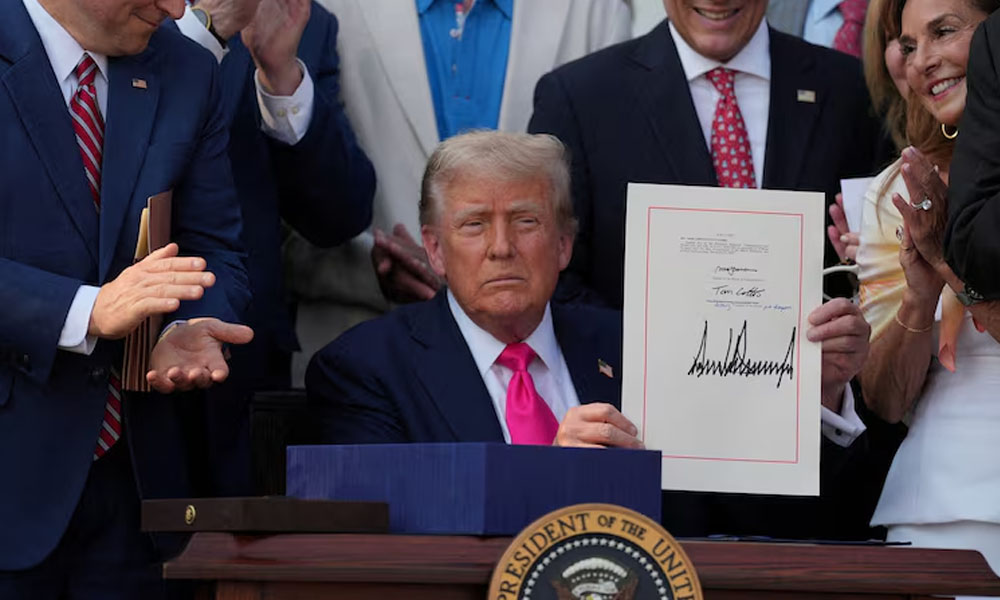 بل کو ایک روز قبل ایوانِ نمائندگان میں معمولی اکثریت سے منظور کیا گیا تھا