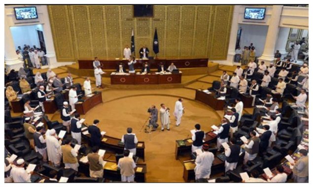 خیبرپختونخوا اسمبلی کا اجلاس کورم پورا نہ ہونے پر ملتوی، اپوزیشن کا احتجاج