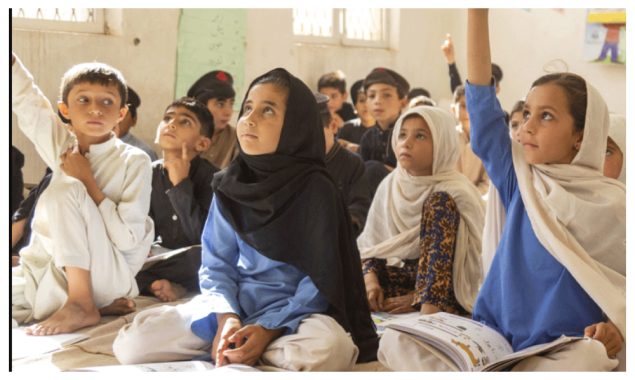 ’’سندھ میں تعلیمی بحران‘‘ آدھے بچے اسکول سے باہر، دیہی لڑکیاں سب سے زیادہ متاثر